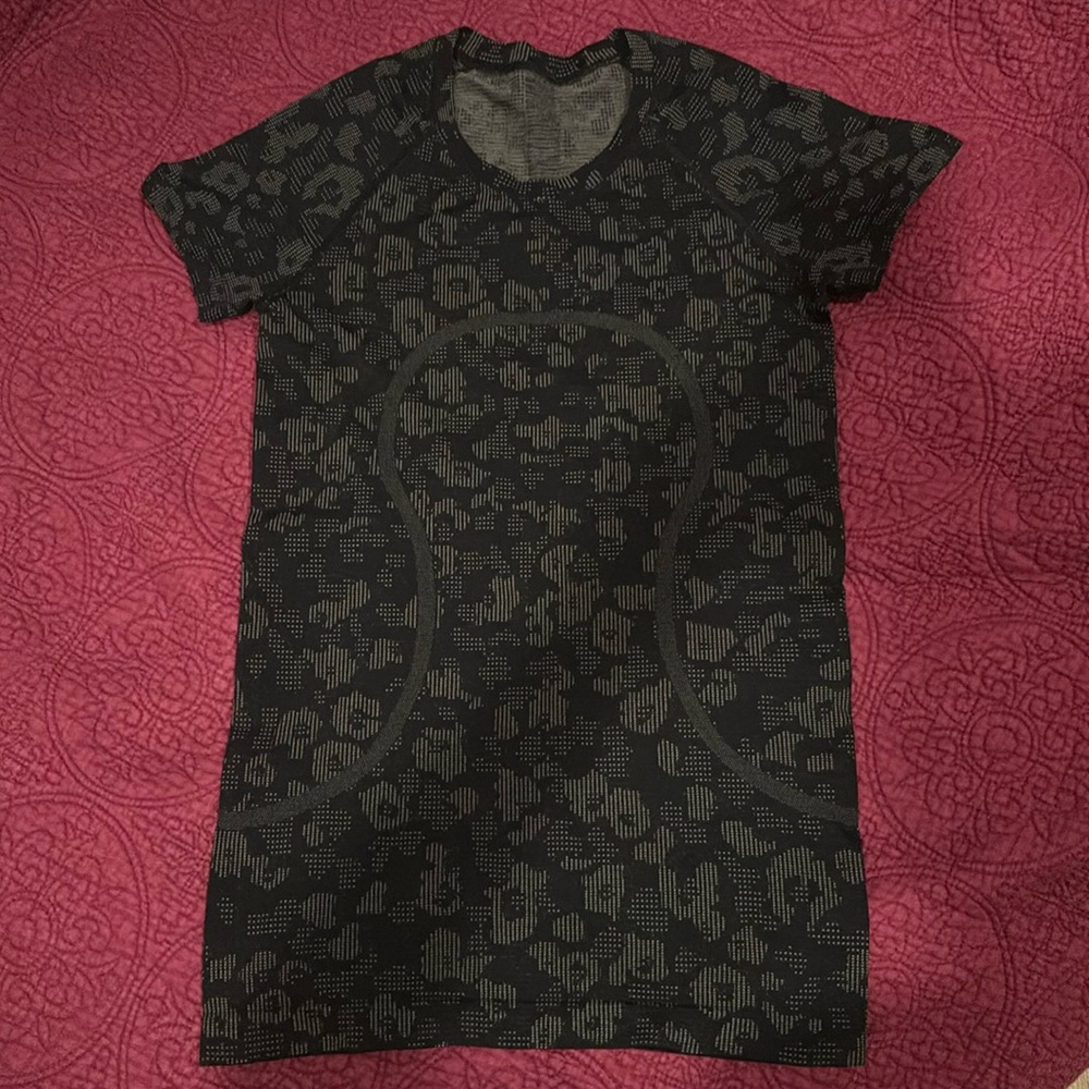 Lululemon Swiftly Tech Short-Sleeve Shirt 2.0